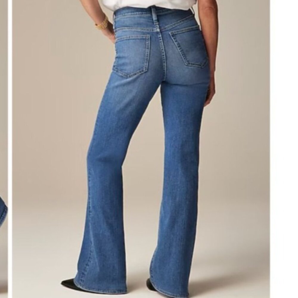 NWT J.Crew Womens Sz 30 High-Rise Bootcut Jean in 2003 Super-Stretch Flared 33"L - Picture 2 of 11